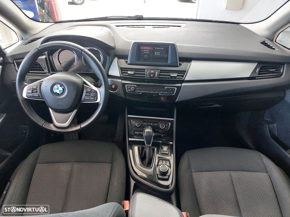 BMW 225xe Active Tourer Advantage - 9