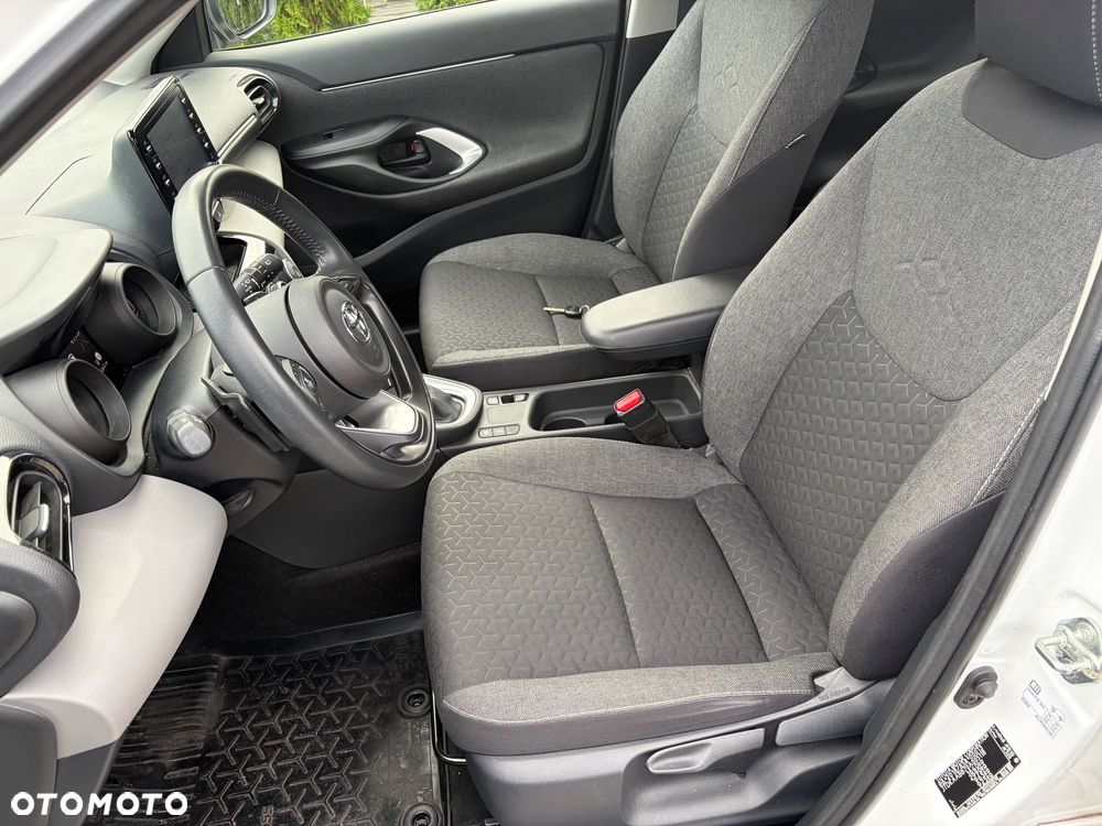 Toyota Yaris Cross - 13