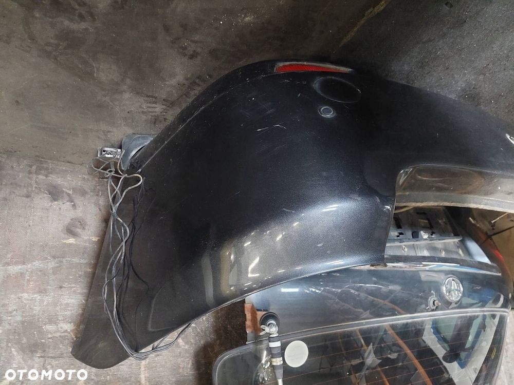 KOMPLETNY TYŁ KLAPA BAGAŻNIKA ZDERZAK LAMPY TOYOTA AVENSIS VERSO I 1E2 - 7