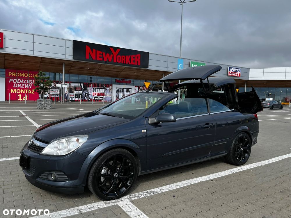 Opel Astra 2.0 T Cosmo - 10