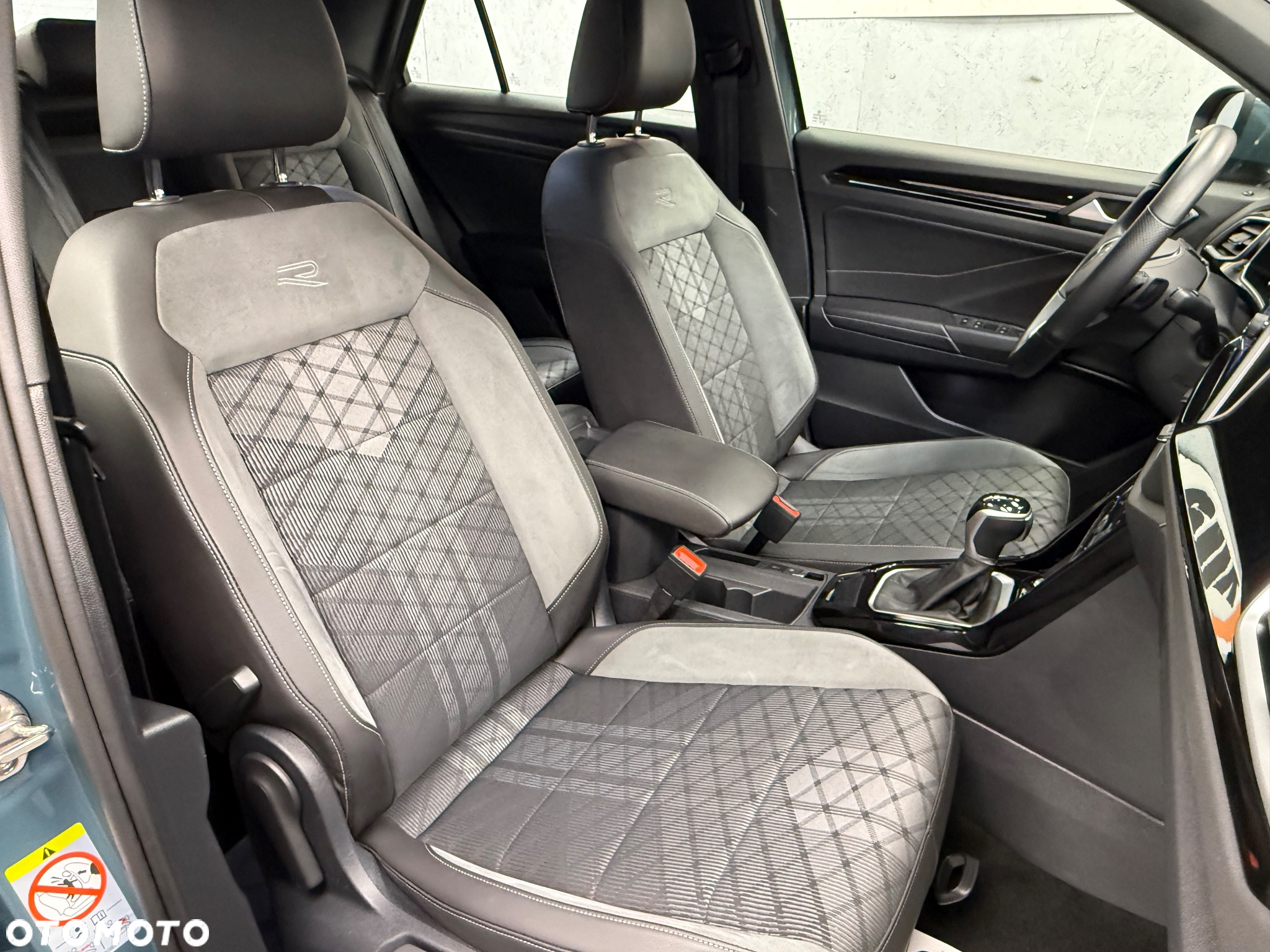 Volkswagen T-Roc 1.5 TSI R-Line DSG - 10