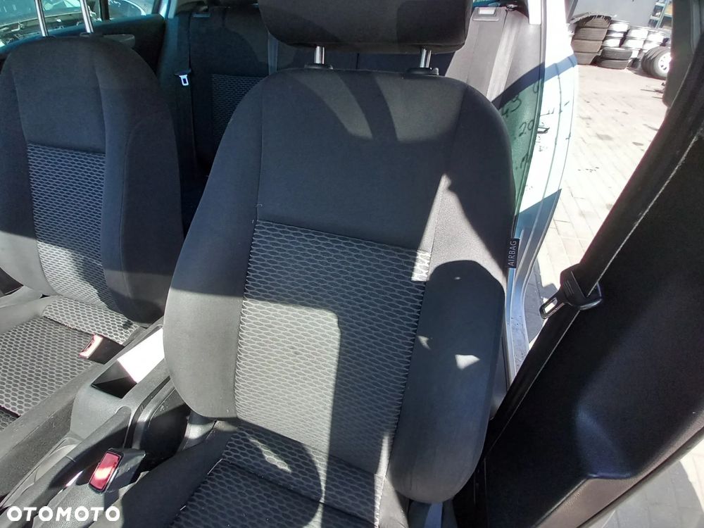 VW GOLF VI FOTELE KANAPA KOMPLET HB 5 DRZWI - 2