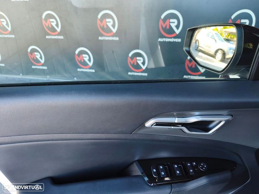 Kia Sportage 1.6 T-GDi PHEV Tech — fotografia 30