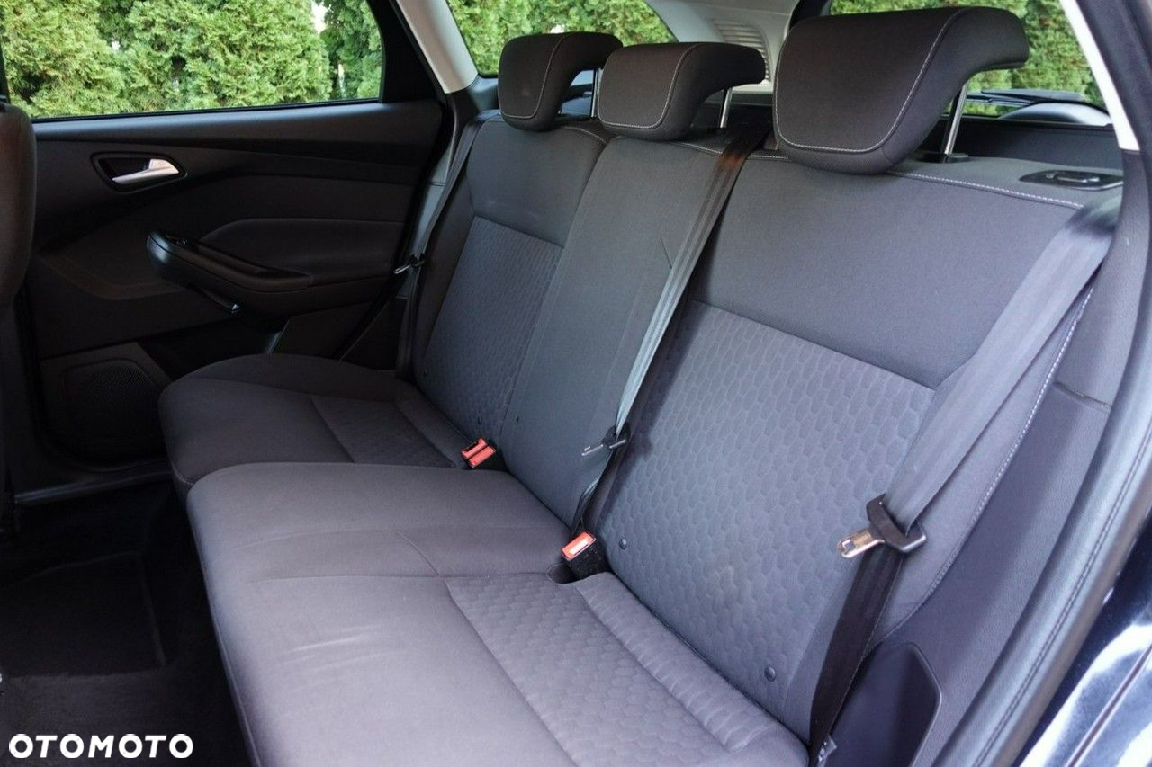 Ford Focus - 17