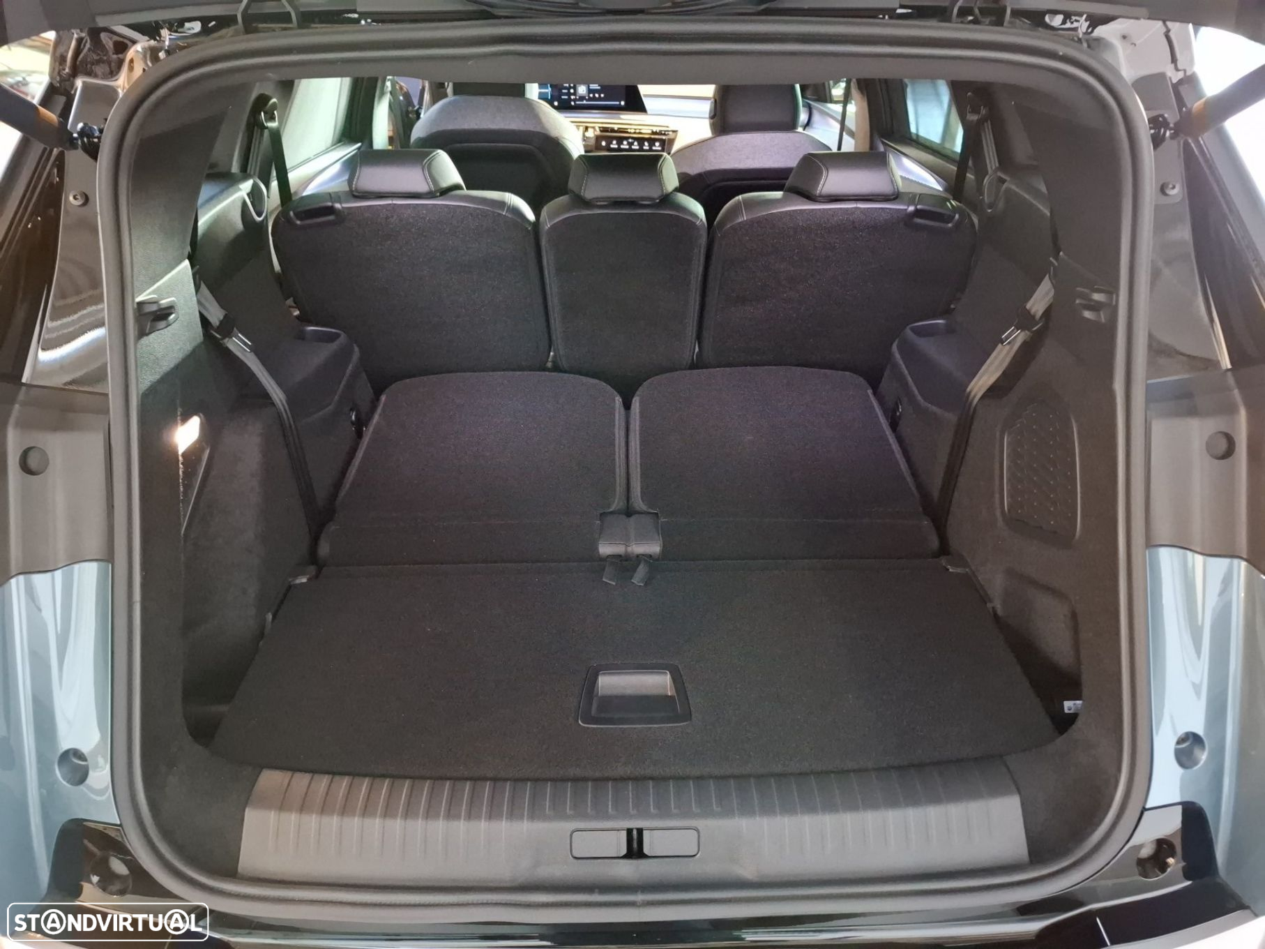 Peugeot E-5008 73 kWh GT - 30