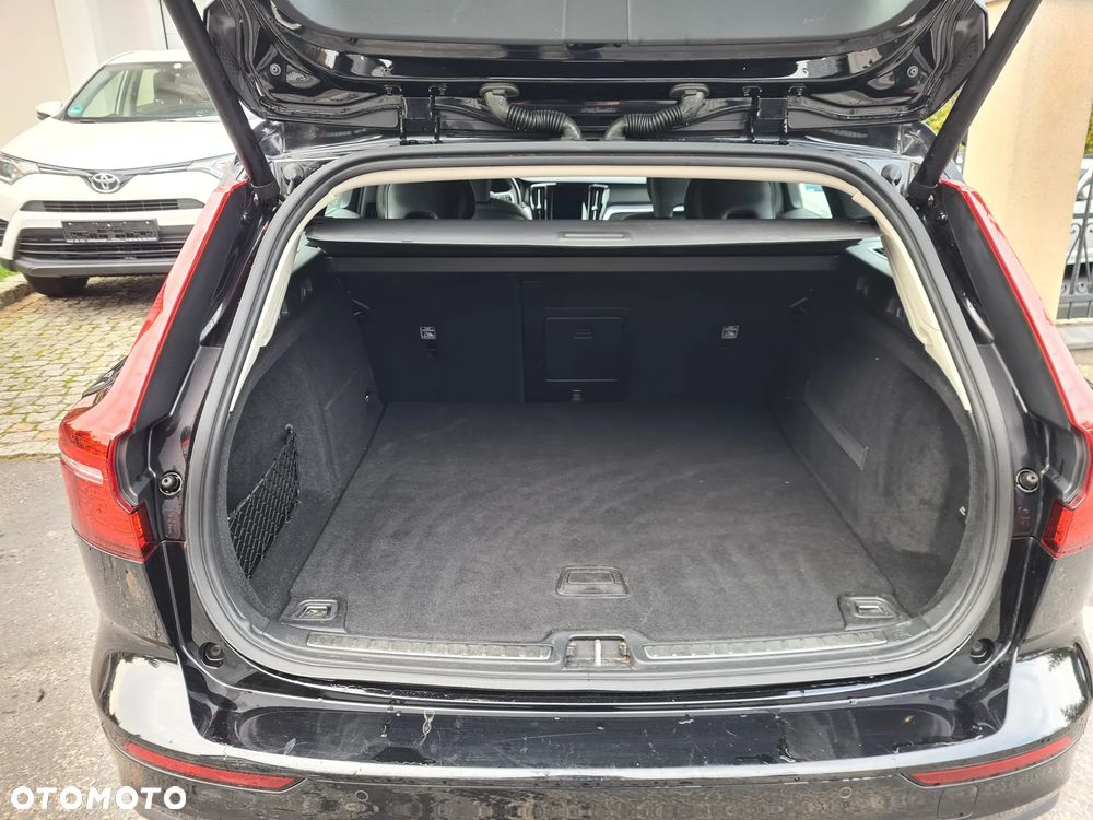 Volvo V60 D4 Drive-E Momentum - 39