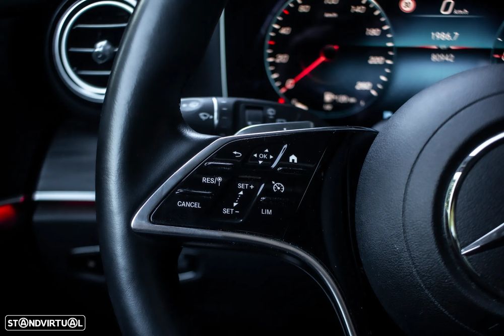 Mercedes-Benz E 300 de Avantgarde - 15