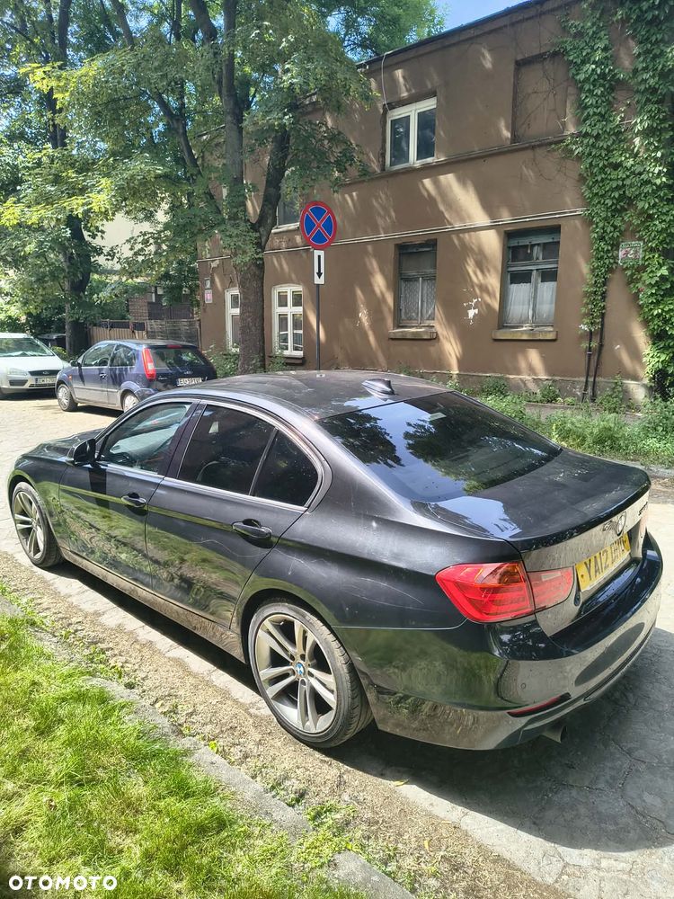 BMW Seria 3 316d Sport Line EU6 - 13
