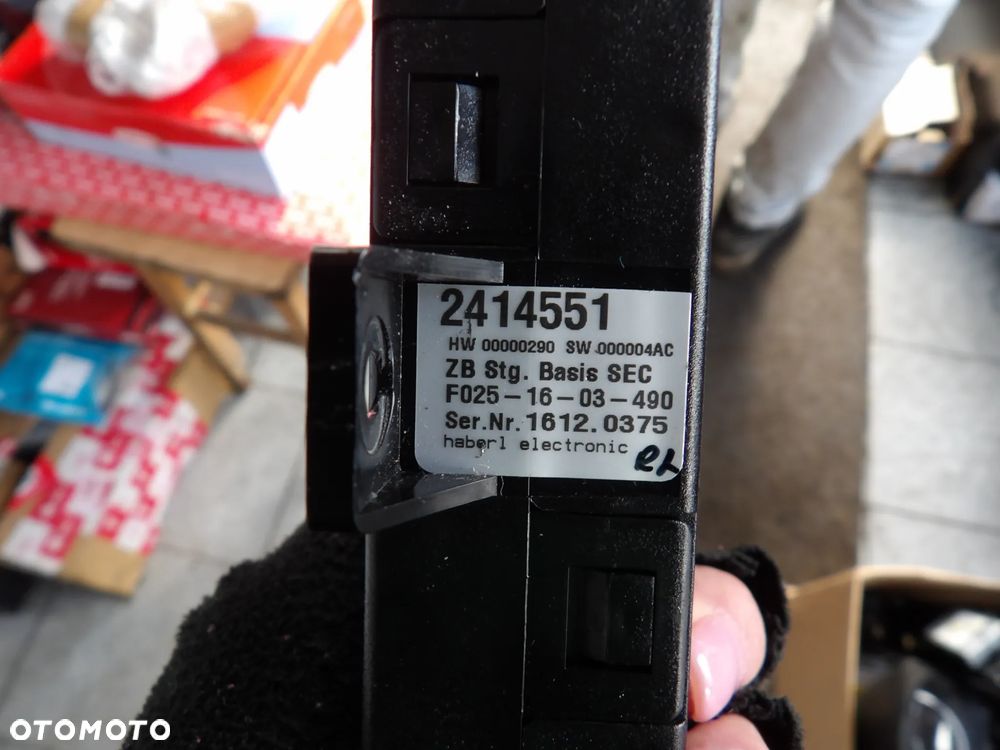 BMW - F11 - STEROWNIK SECURITY BASIS - 8067512  2414551 - 2
