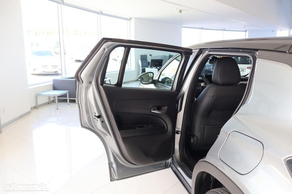 Jeep Avenger 1.2 e-Hybrid Longitude DCT - 20