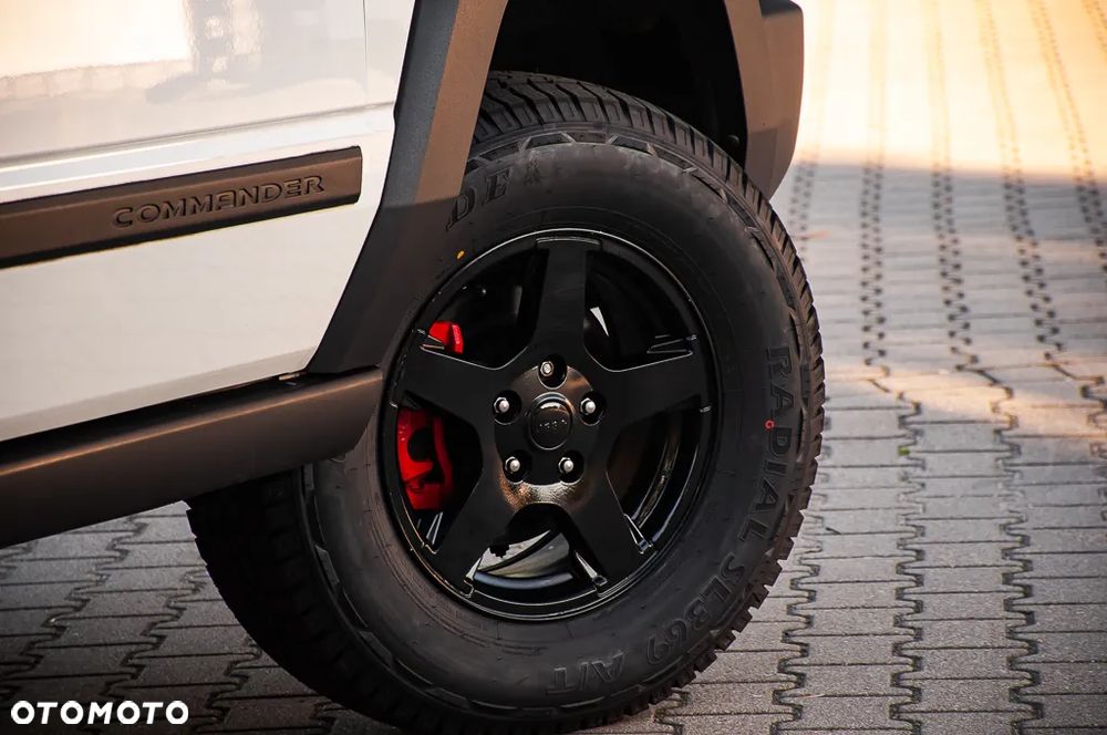 Jeep Commander - 25