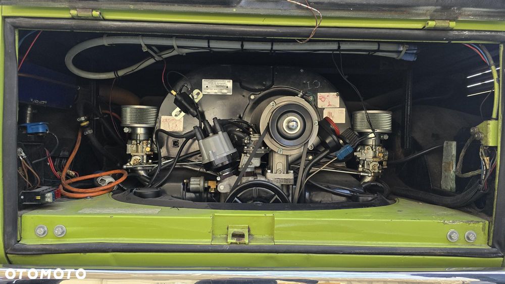 Volkswagen Transporter - 12