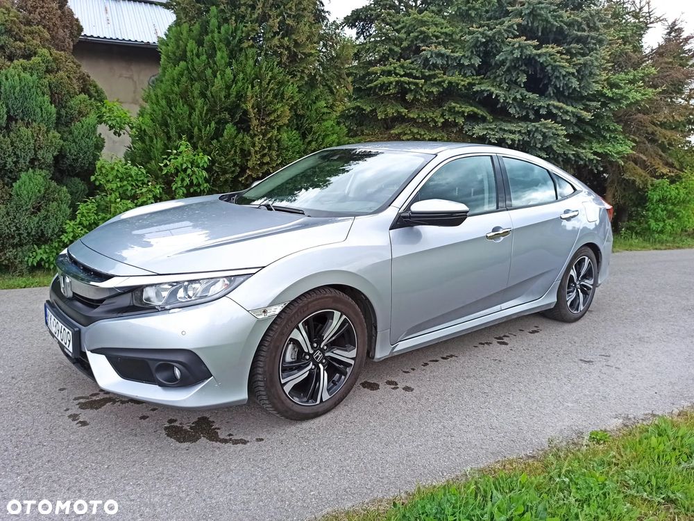 Honda Civic 1.5 T Elegance CVT - 1