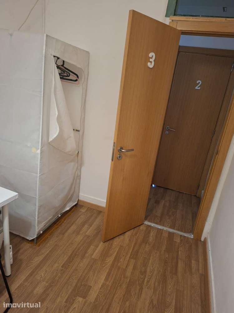 Quarto - localizado em Arroios Lisbon - Grande imagem: 5/15