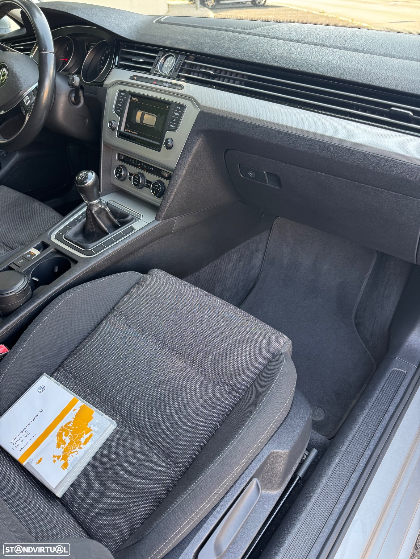 VW Passat Variant 2.0 TDi Confortline - 12