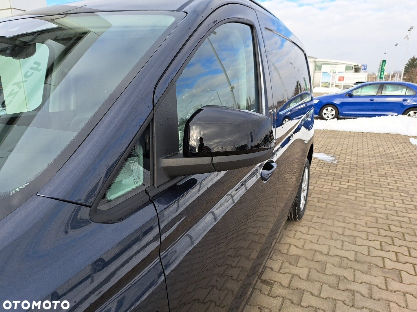 Volkswagen Caddy Maxi Cargo - 10