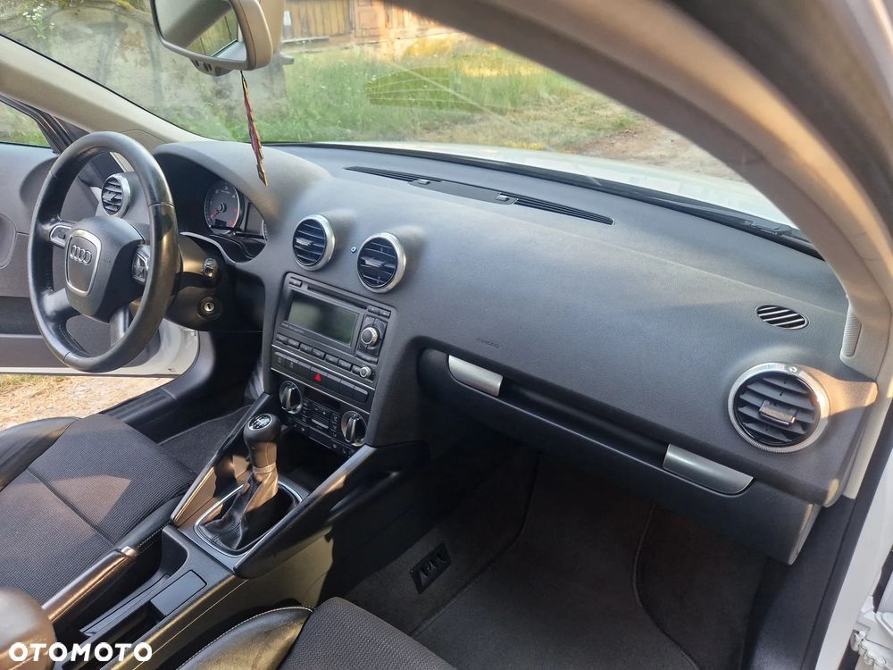 Audi A3 Sportback 2.0 TDI DPF Ambition - 18