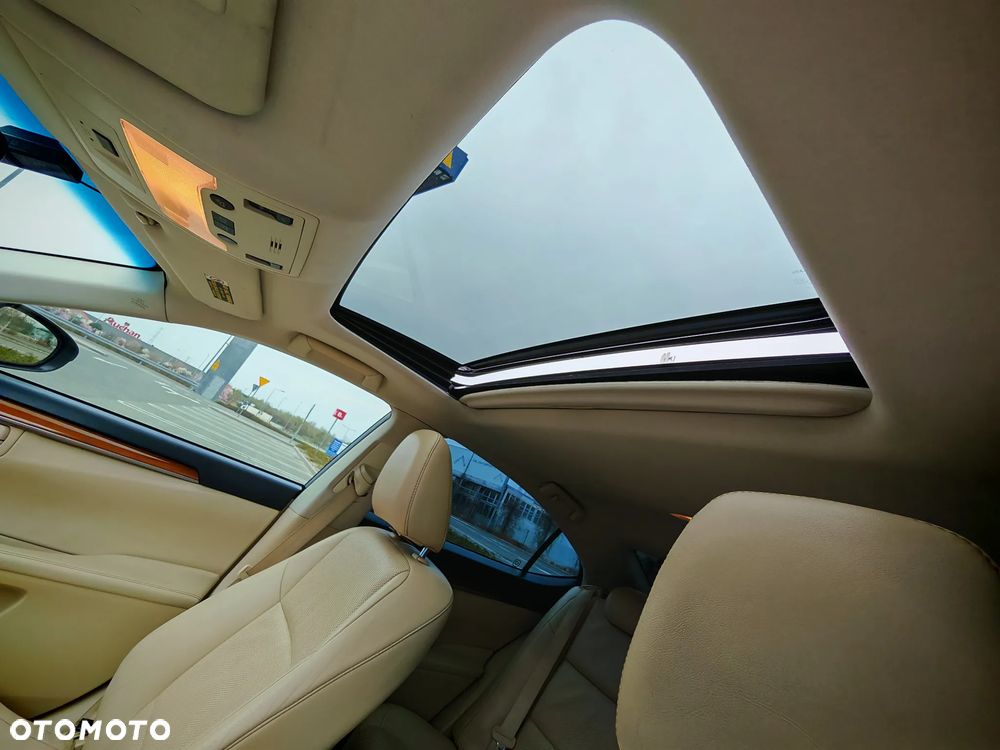 Lexus ES - 22