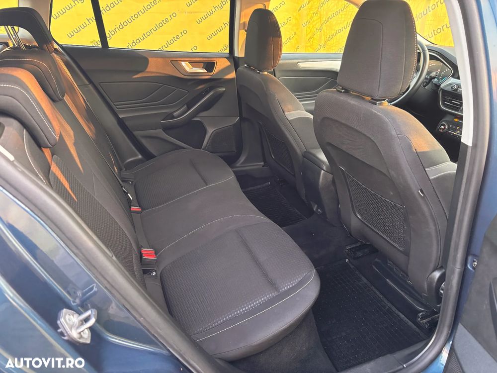 Ford Focus 1.0 EcoBoost MHEV Titanium - 38