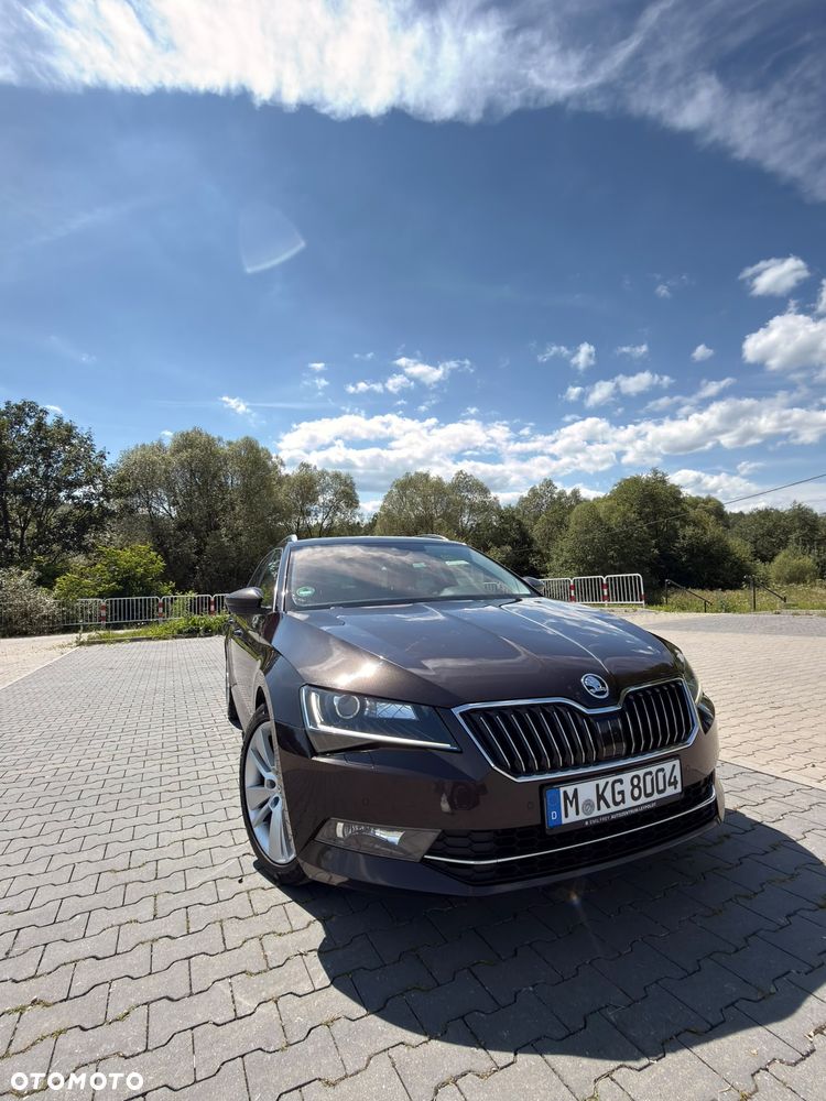 Skoda Superb 2.0 TDI Ambition DSG - 3