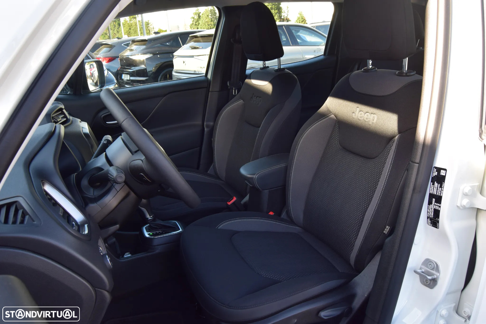 Jeep Renegade 1.5 TG e-Hybrid Limited DCT - 25