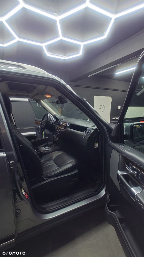 Land Rover Discovery 3.0 SD V6 HSE - 9