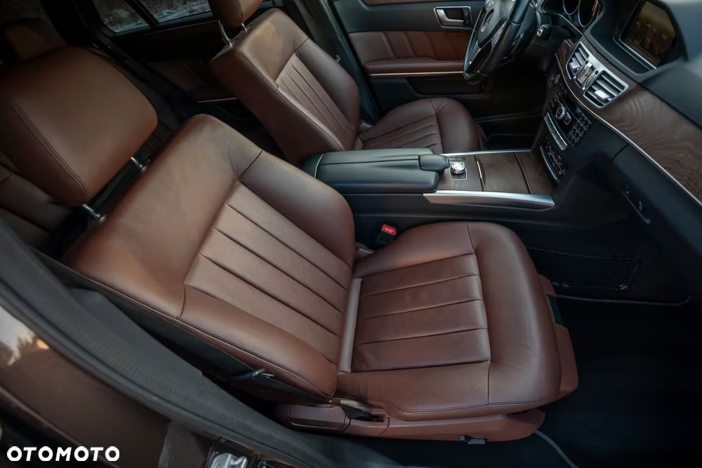 Mercedes-Benz Klasa E 300 BlueTec Hybrid - 12