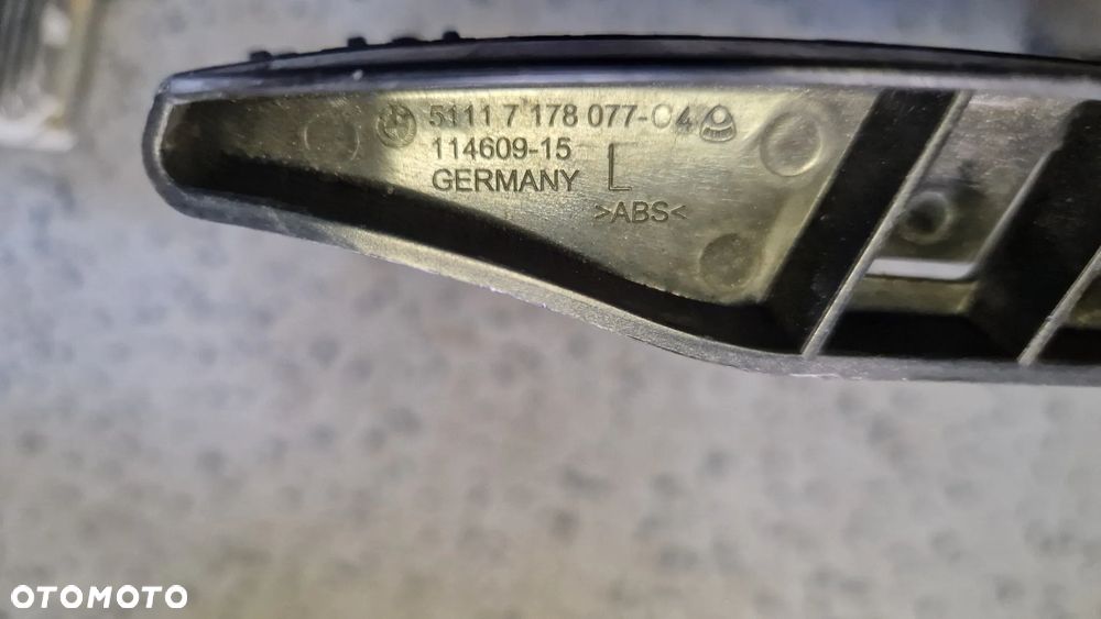BMW E60 E61 ŚLIZG ZDERZAKA LEWY PRZÓD 7178077 - 4