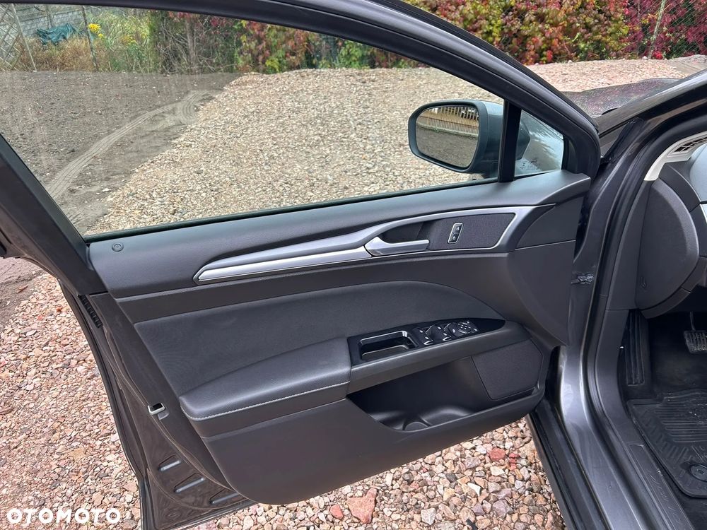 Ford Mondeo - 21