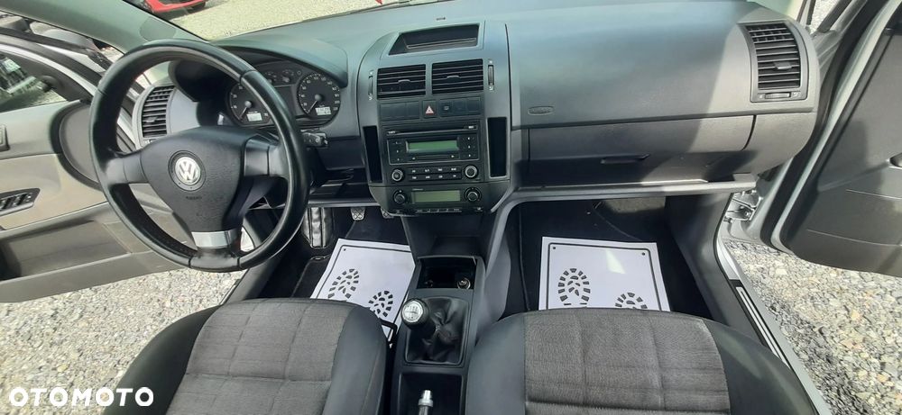 Volkswagen Polo - 33