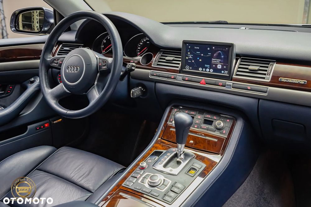Audi A8 4.2 Quattro - 20