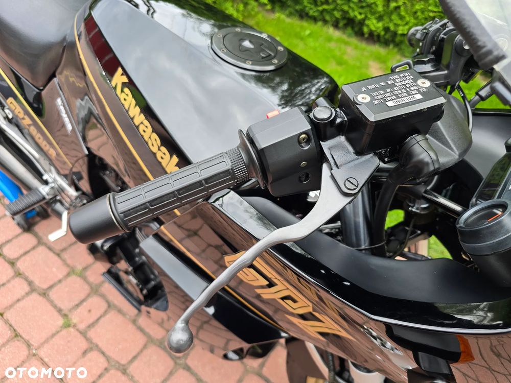 Kawasaki GPZ - 21