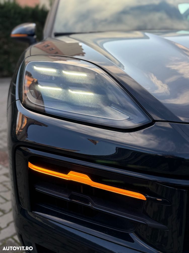 Porsche Cayenne Tiptronic S Black Edition - 35