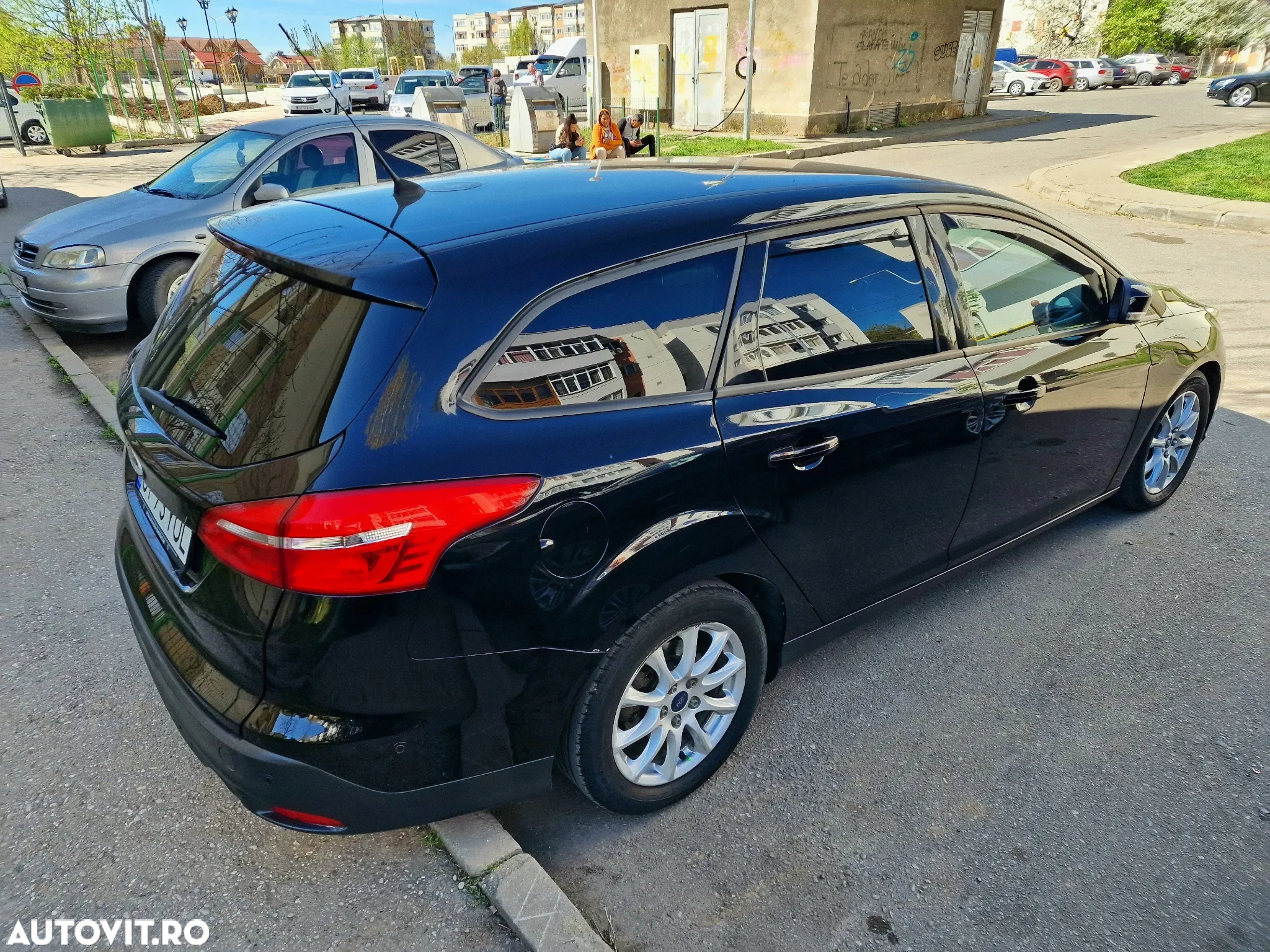 Ford Focus Turnier 2.0 EcoBlue S&S ST mit Styling-Paket - 4