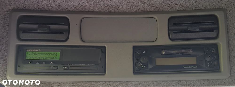 Mercedes-Benz 818L - 11