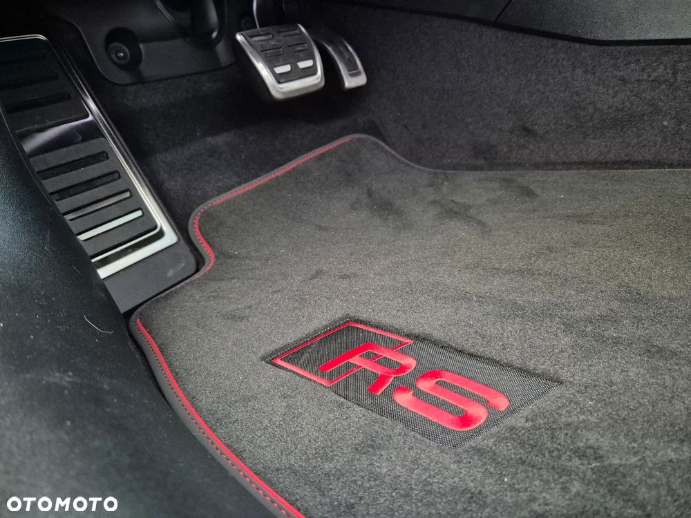 Audi RS5 Avant - 30