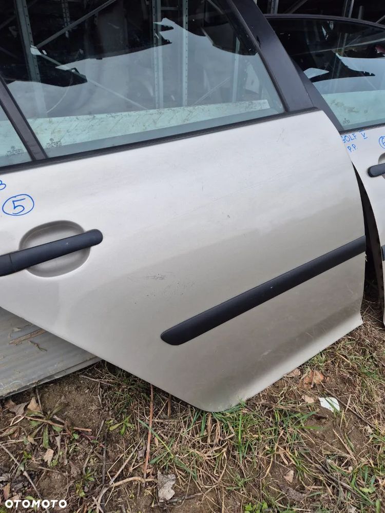 DRZWI VOLKSWAGEN GOLF V - 9