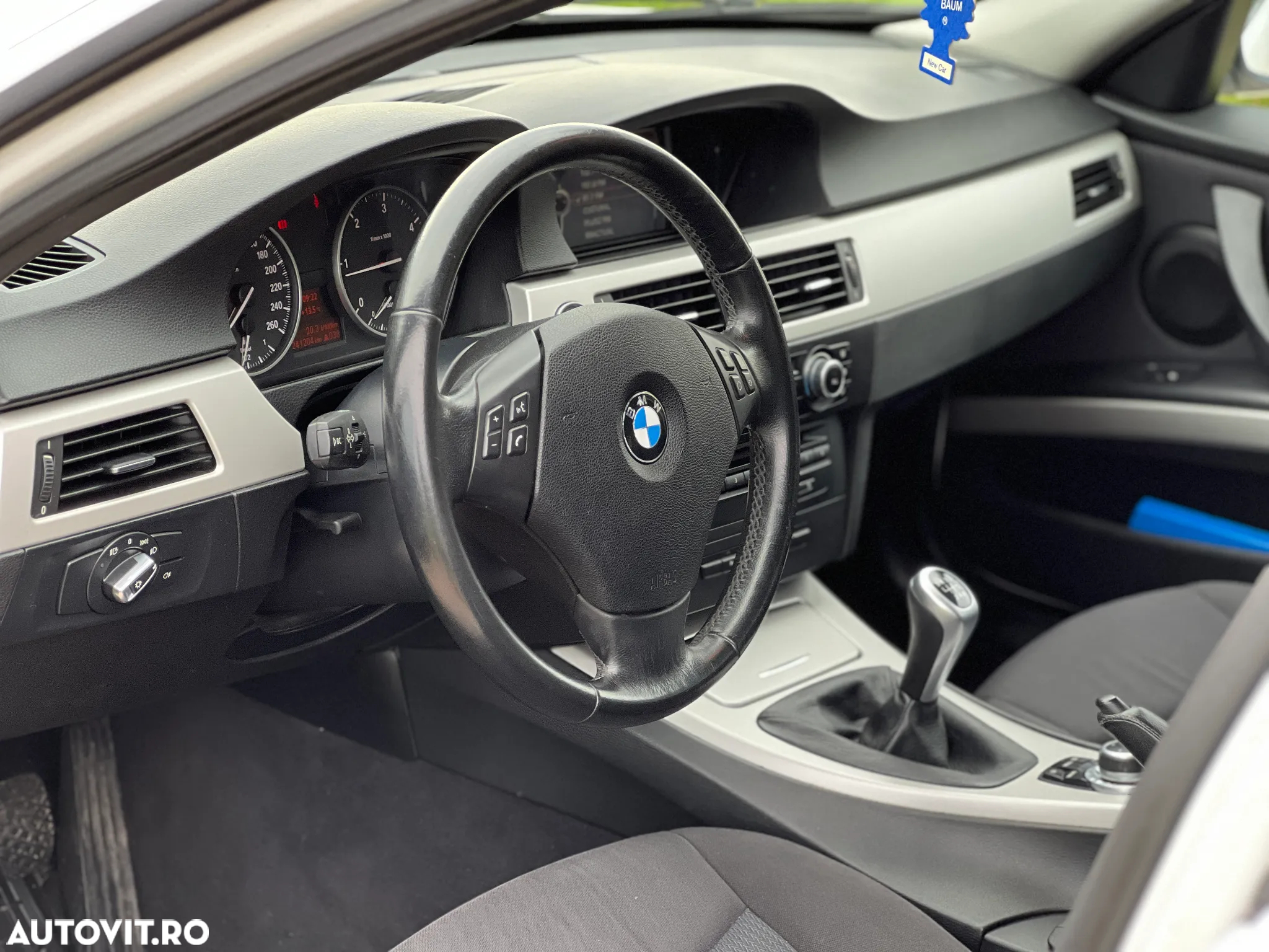 BMW Seria 3 316d - 12