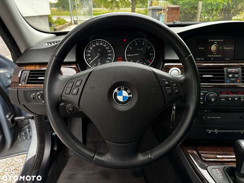 BMW Seria 3 - 31