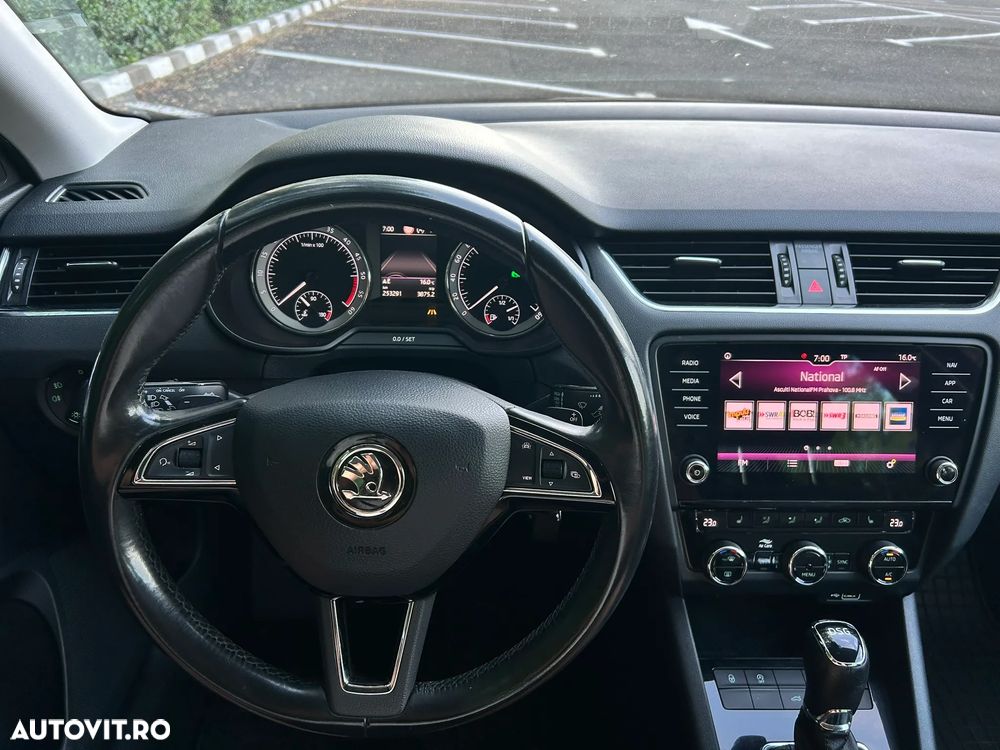 Skoda Octavia 2.0 TDI DSG Ambition - 20