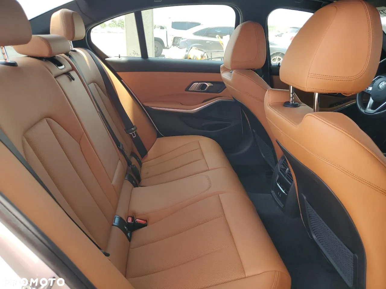 BMW Seria 3 330i - 9