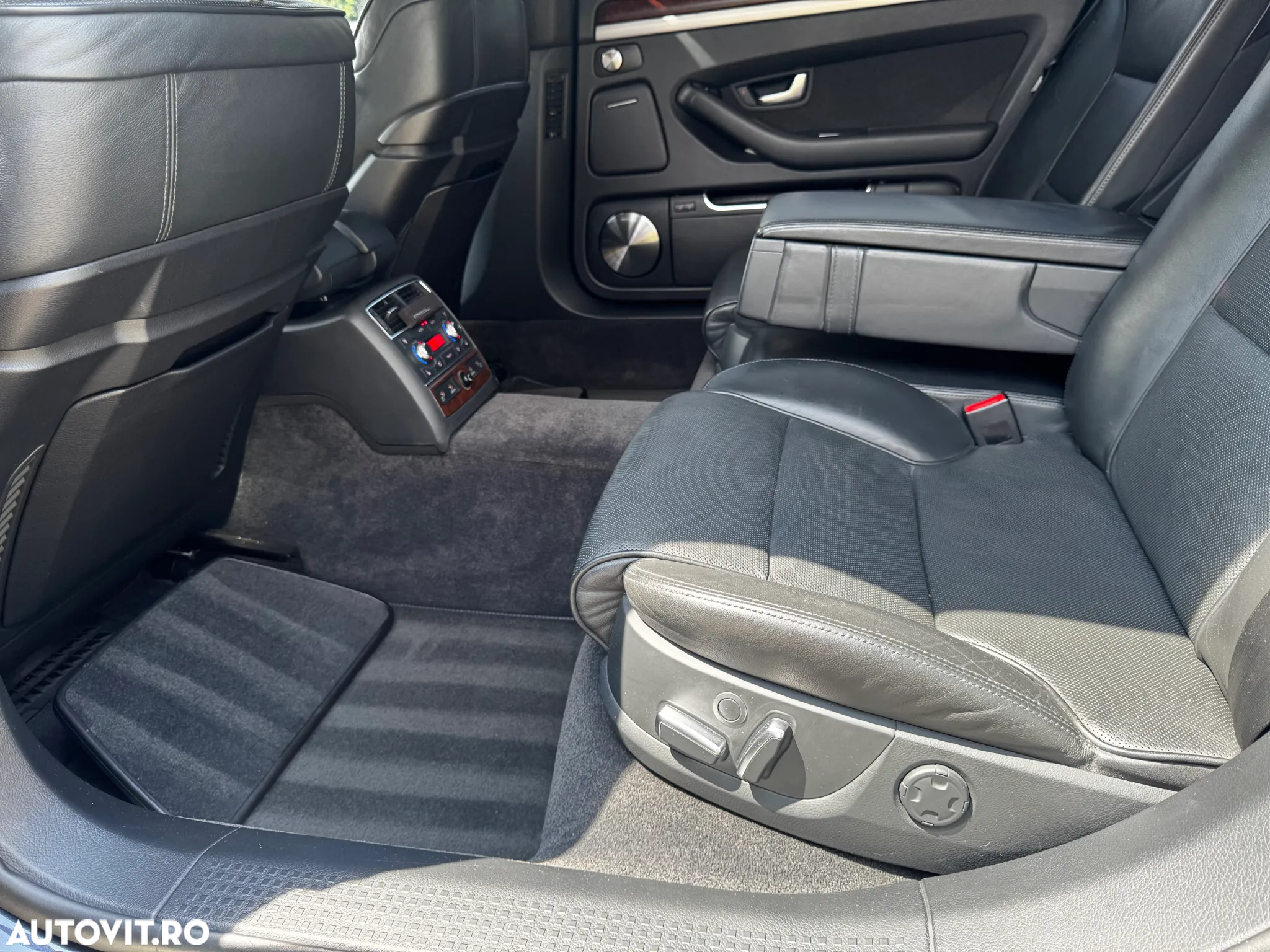 Audi A8 4.2 FSI quattro Tip - 13