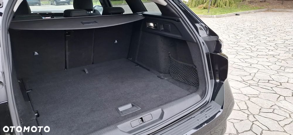 Peugeot 308 BlueHDi 130 EAT8 Stop & Start Allure Pack - 32