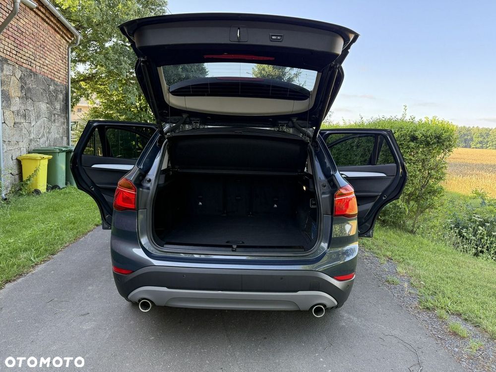 BMW X1 sDrive18d - 10