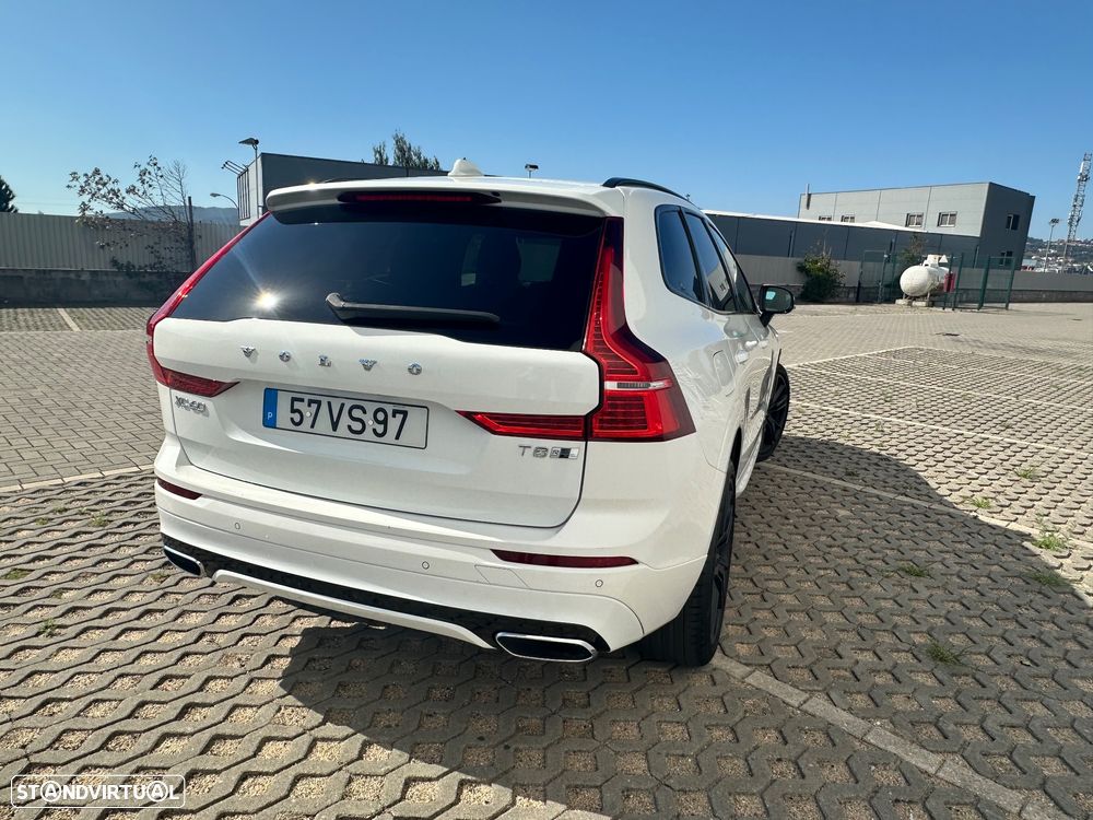 Volvo XC 60 2.0 T8 PHEV R-Design AWD - 10