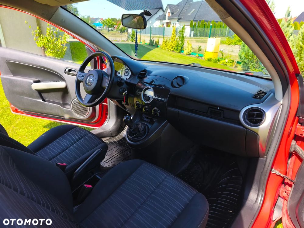 Mazda 2 1.3 Exclusive - 21
