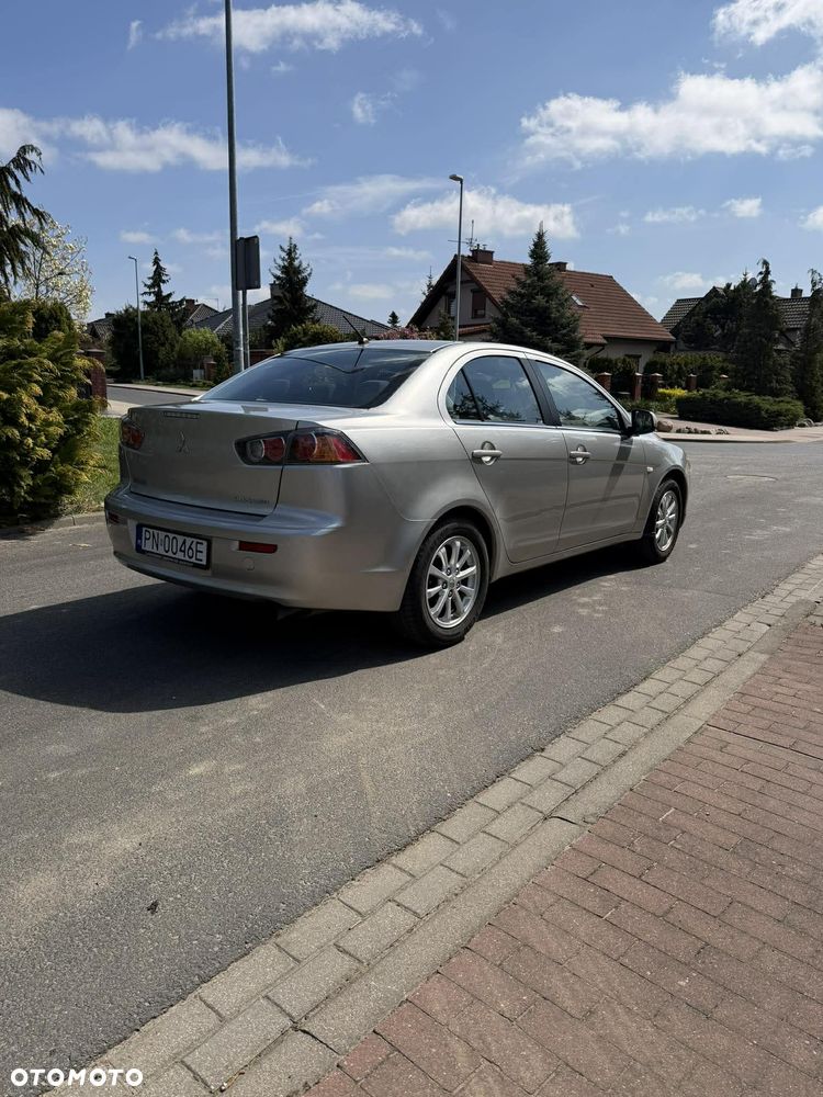 Mitsubishi Lancer - 5