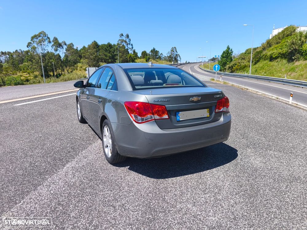 Chevrolet Cruze 2.0 VCDi LT - 3