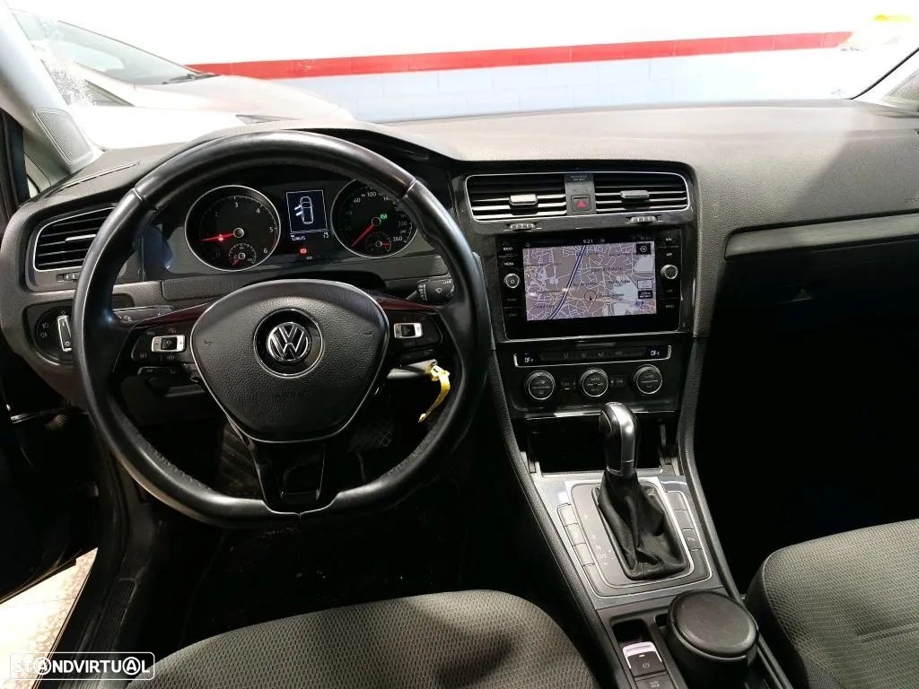 VW Golf Variant 1.6 TDi Confortline DSG - 3