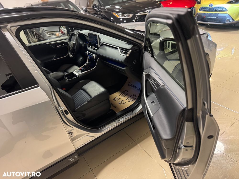 Toyota RAV4 - 9